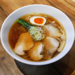 Ramen Free Birds（食べログ）